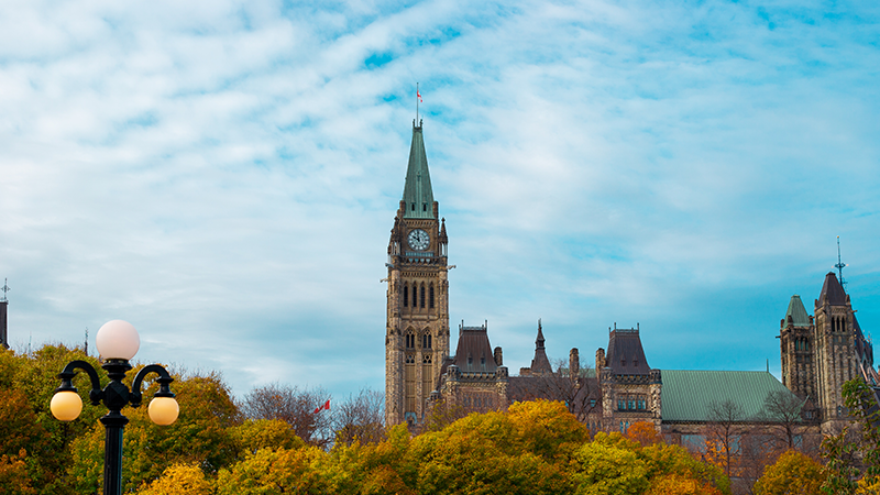 Colline du Parlement à Ottawa